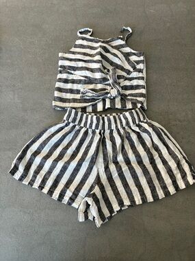 Girls linen stripe short set